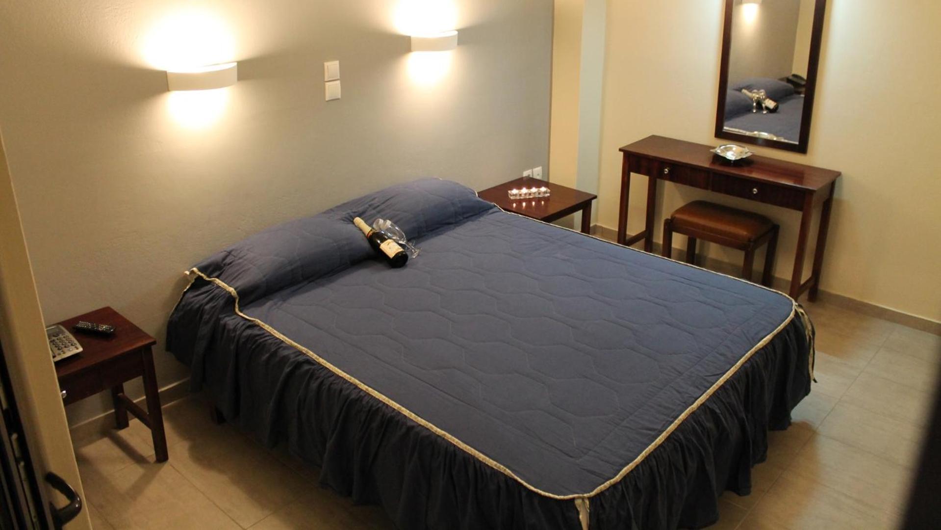 Galaxy Hotel ลูตราอิปาตริส ภายนอก รูปภาพ