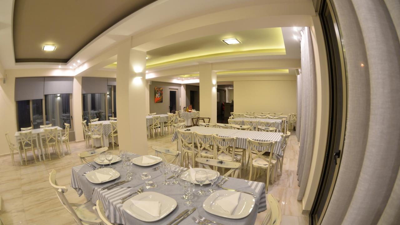 Galaxy Hotel ลูตราอิปาตริส ภายนอก รูปภาพ
